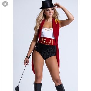 Women’s Lion Tamer Halloween Costume